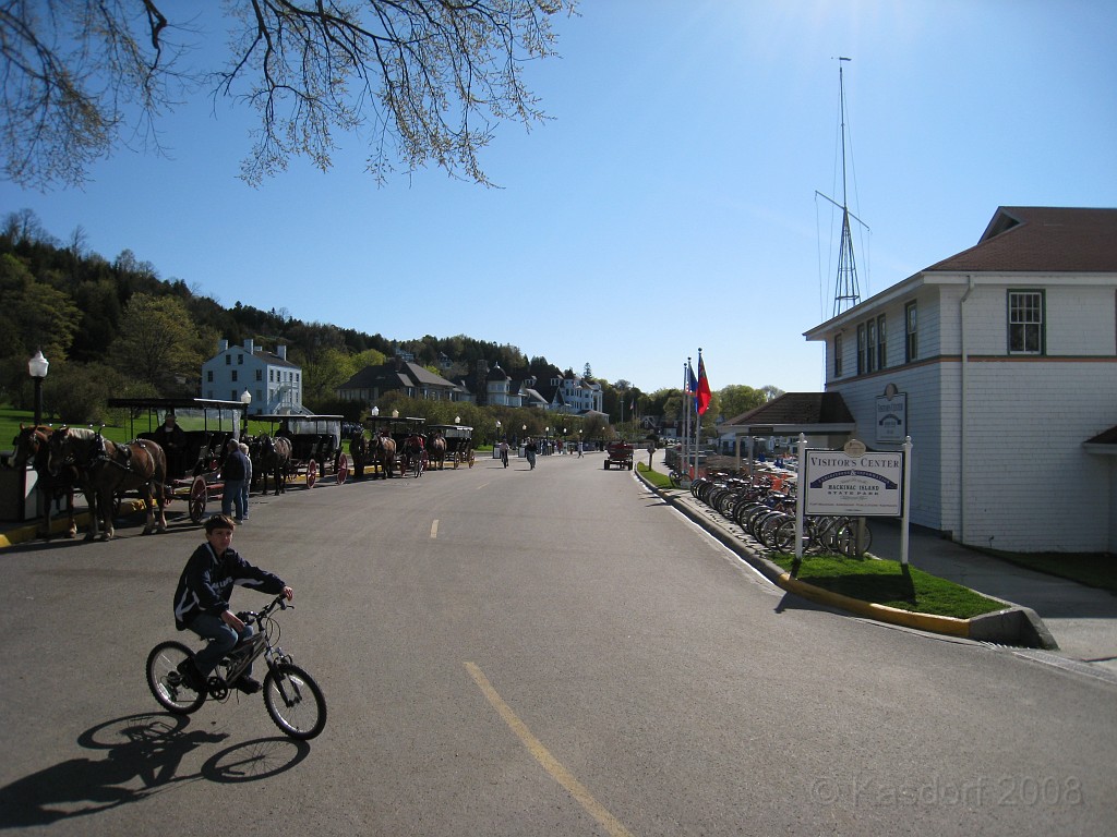 Mackinaw Island Area May 2008 0253.jpg - May 24 2008 a trip to Mackinac City for a 5 M race and a visit to Mackinac Island. A day to the UP, Paradise, Whitefish Point and Tahquamen Falls. This was followed by trips to Petoskey and Charlevoix.
